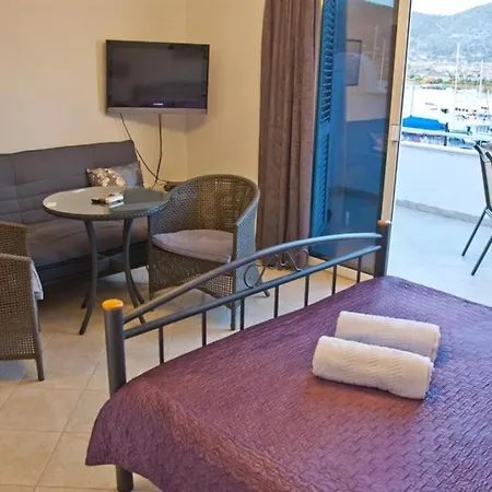 In With Sea View, Terrace, Air Conditioning, Wi-fi * Trogir