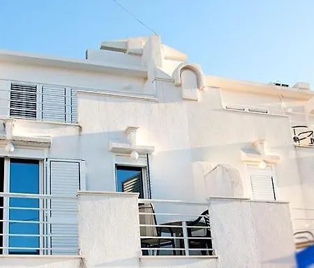 In With Sea View, Terrace, Air Conditioning, Wi-fi * Trogir