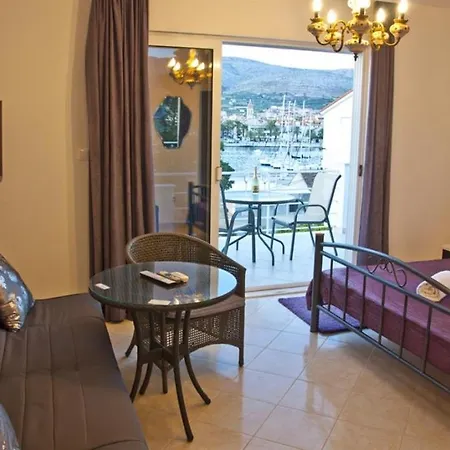 Apartamento In With Sea View, Terrace, Air Conditioning, Wi-fi Trogir